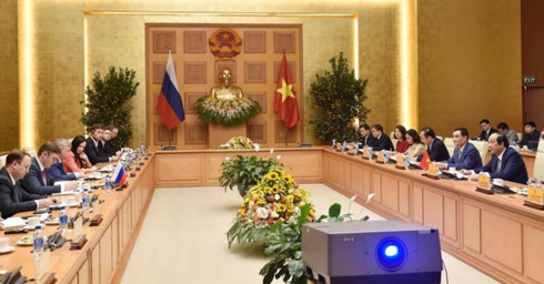 vietnam russia discuss e government building