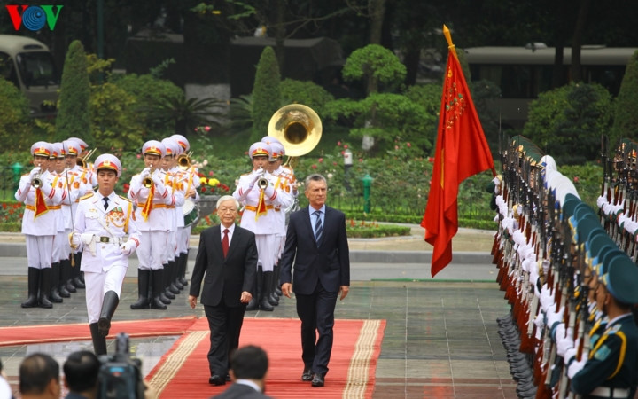 official welcoming ceremony for argentine president