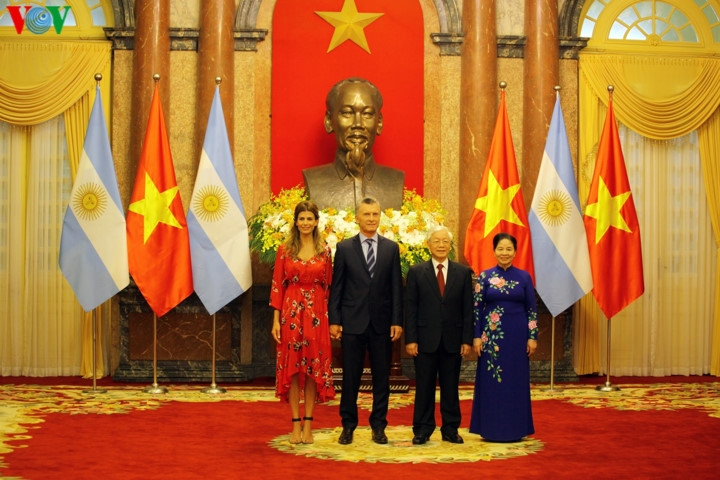 official welcoming ceremony for argentine president