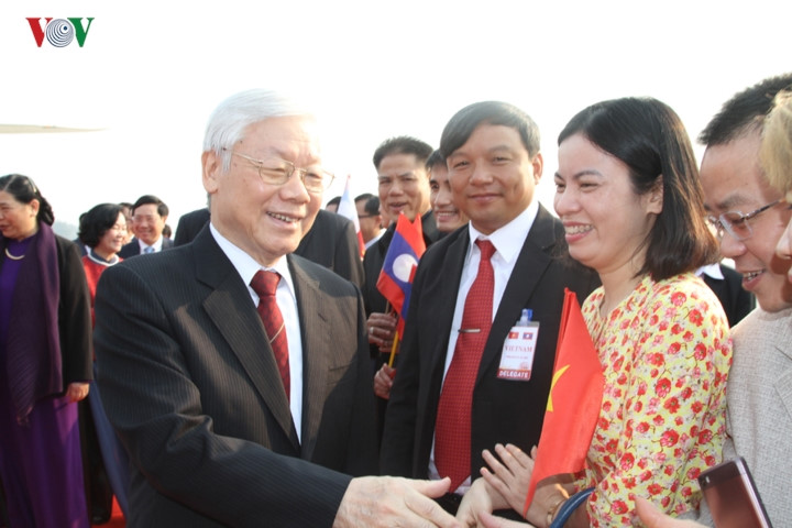 welcome ceremony for vietnamese party state leader in vientiane