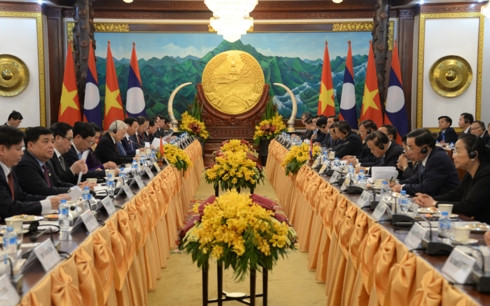 vietnam laos hold high level talks