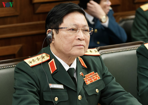vietnam russia seek to boost defence links