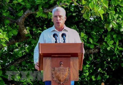cuban president vows best conditions for vietnamese investors