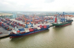 Volume of goods through seaports up 7 percent in first two months