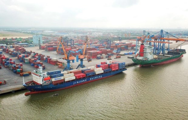 Volume of goods through seaports up 7 percent in first two months hinh anh 1