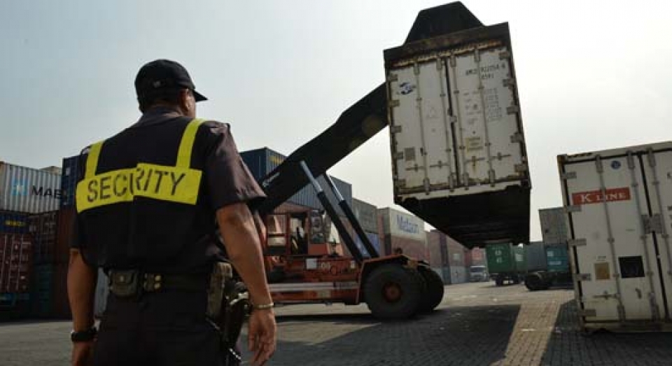 customs harmonizing rules on freeport goods movement