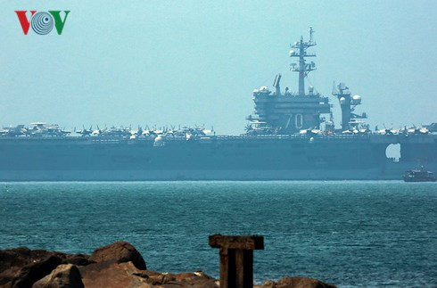 us navy carrier strike group visits da nang