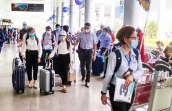 Vietnam needs to open borders for tourism recovery: experts