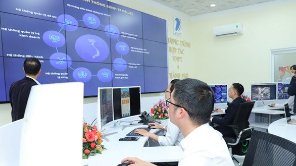 Billion-dollar SOEs to be made leading companies hinh anh 1