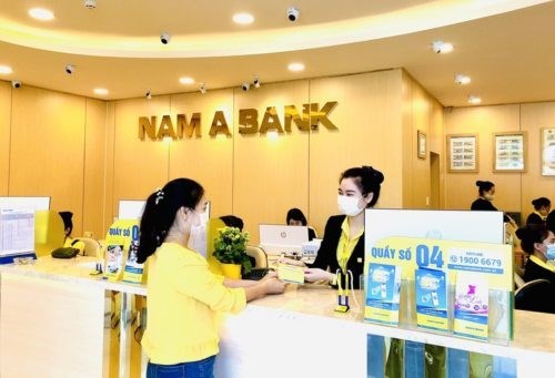 Banks cautious about profit targets for 2023 hinh anh 1