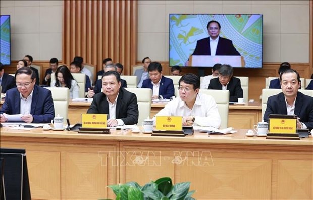 PM asks state-run groups, corporations to contribute to building self-reliant economy hinh anh 1