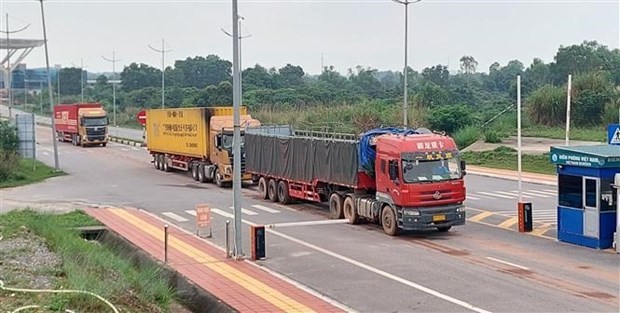 Mong Cai int’l border gate facilitates Vietnam’s exports to China hinh anh 1