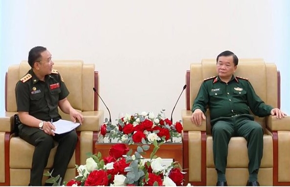 Vietnam beefs up defence cooperation with Laos, Cambodia