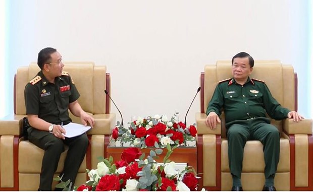 Vietnam beefs up defence cooperation with Laos, Cambodia hinh anh 1