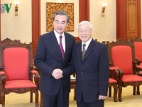 Party General Secretary hosts Chinese State Councillor
