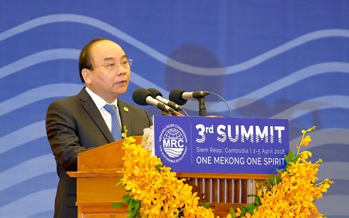 pm phuc underscores rational and sustainable use of water resources of mekong river
