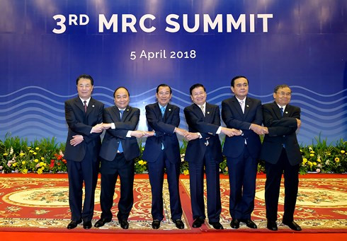 pm phuc underscores rational and sustainable use of water resources of mekong river