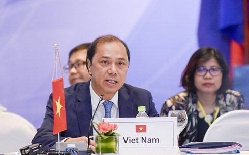 india shares development experience with asean