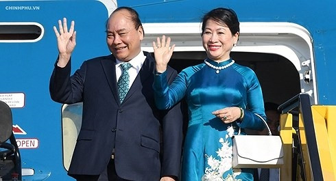 pm phuc begins official visit to romania