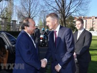 Czech Republic holds welcome ceremony for PM Phuc
