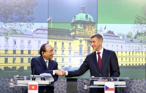 vietnam looks to broader cooperation with romania czech
