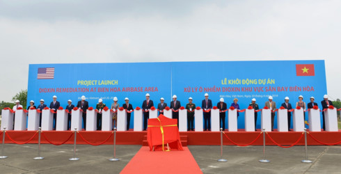 vietnam us launch dioxin remediation project at largest hotspot