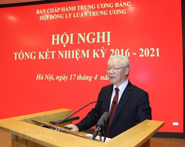 Party leader asks for better performance by Central Theoretical Council hinh anh 1