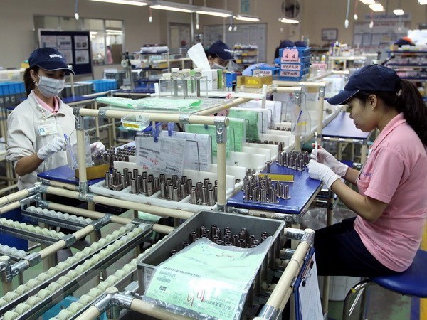 Vietnam on way to become new global manufacturing hub hinh anh 2