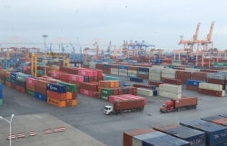 Việt Nam seeks ways to boost logistics industry