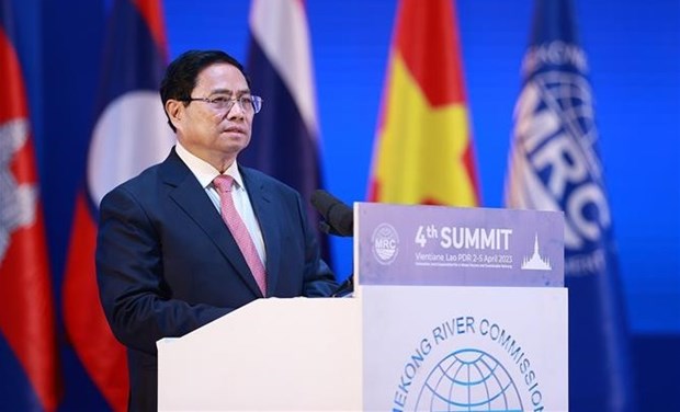 Vietnam commits to building prosperous, fair, healthy Mekong River basin: PM hinh anh 1