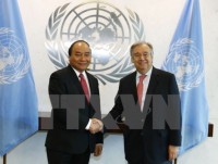 PM Nguyen Xuan Phuc holds talks with UN Secretary General