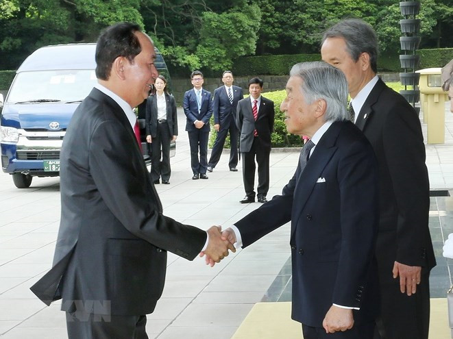 Japanese Emperor holds official welcoming ceremony for President Quang