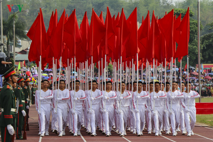 grand parade marks 65th anniversary of dien bien phu victory