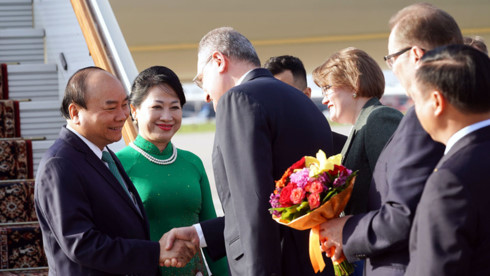 official welcome ceremony for pm phuc in moscow
