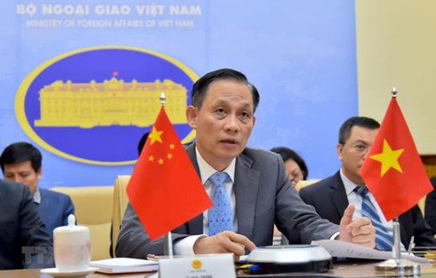 vietnam china discuss bilateral cooperation border issues