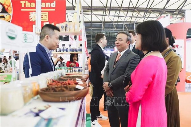 Vietnamese food firms attend China’s SIAL Shanghai 2023 hinh anh 1