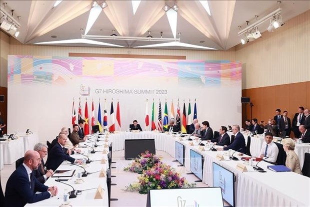 Government leader delivers three peace messages at G7 expanded Summit’s session hinh anh 1