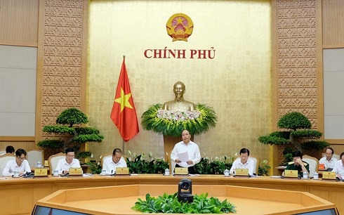 pm phuc points to insufficient simplification of administrative procedures