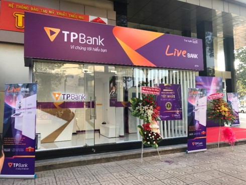 vietnamese banks boost it use