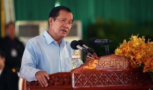 cambodian pm criticizes singaporean pms remarks on vietnam