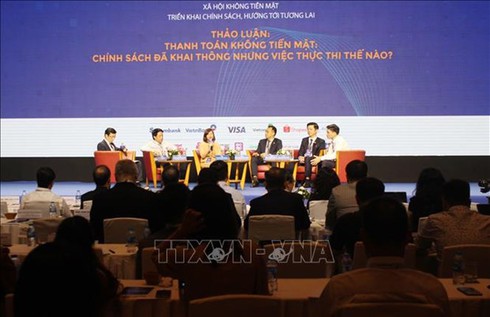 banking transactions mobile payments grow sharply in vietnam