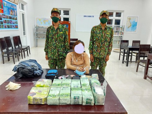 group of drug traffickers arrested in an giang province