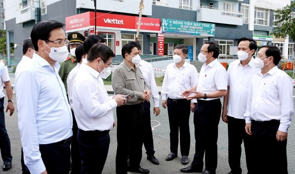 PM inspects pandemic fight in Ho Chi Minh City hinh anh 1