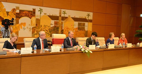 vietnamese australian parliamentary leaders hold talks