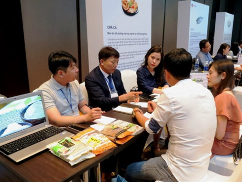 rok seafood firms seek opportunities in vietnam