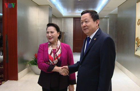 vietnam desires stronger cooperation with chinese localities