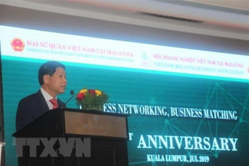 vietnam malaysia seek to expand trade ties