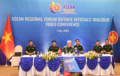 vietnam places high priority on defence and security co operation