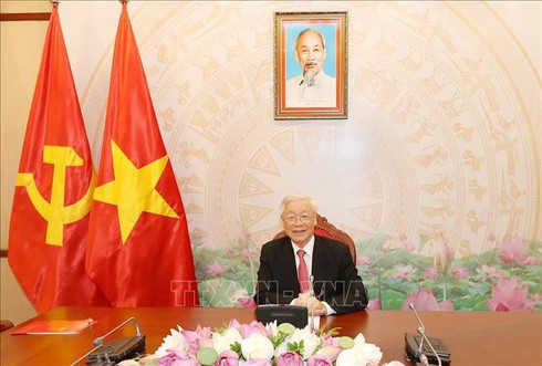 vietnamese and cambodian leaders compare notes on bilateral ties