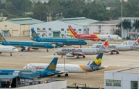 Vietnam closes skies to new airlines for now